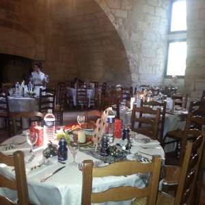 Château de Neuvic belle salle voutée